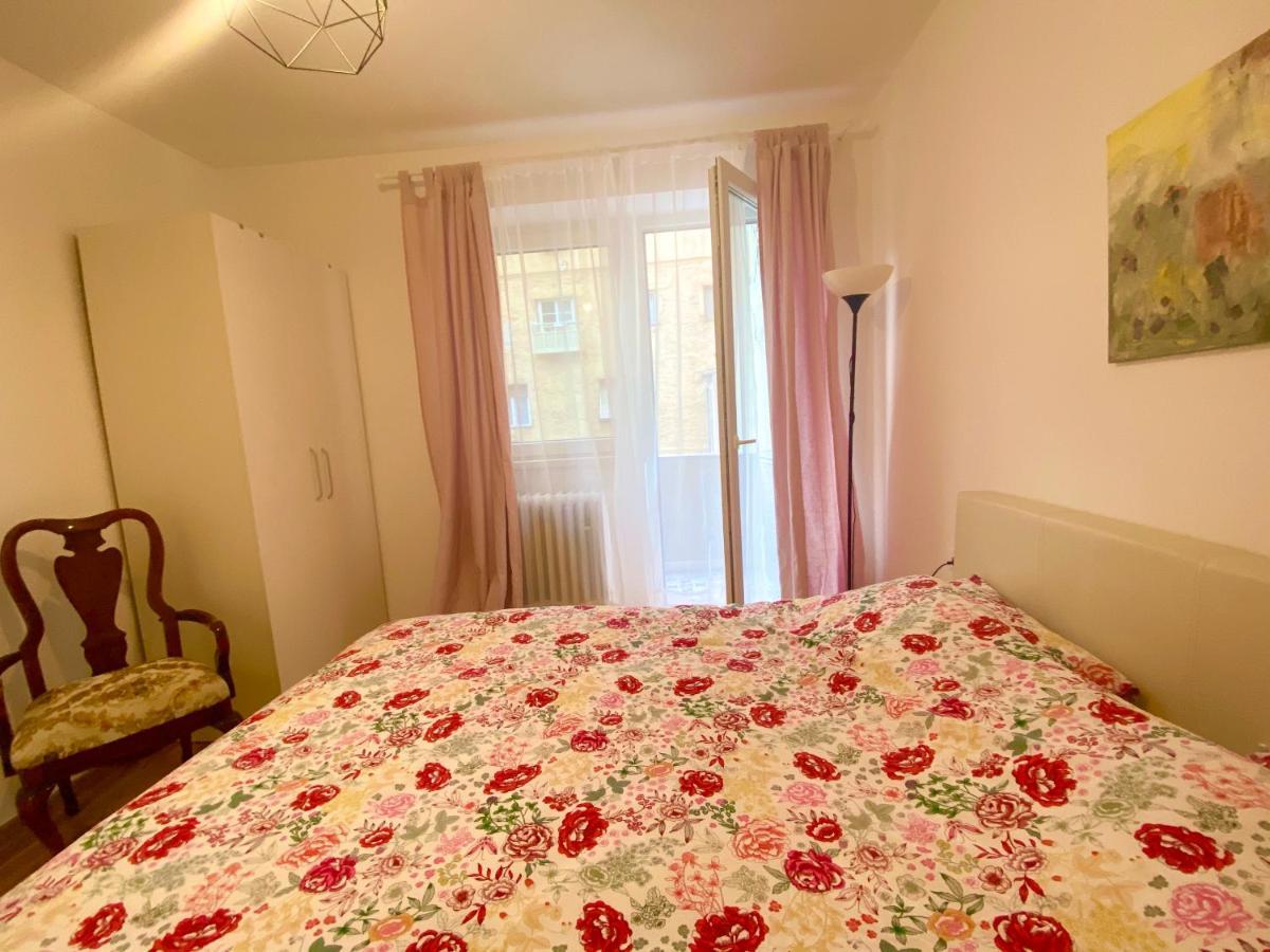 Uptown Girl Apartment Belgrade Luaran gambar