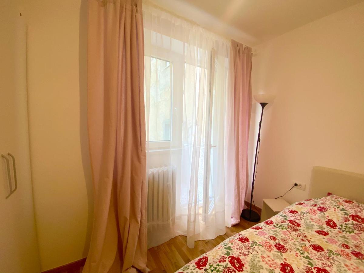 Uptown Girl Apartment Belgrade Luaran gambar